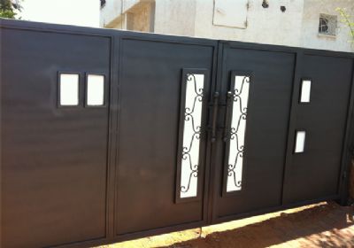 תמונה להמחשה: שערים חשמליים בהרצליה